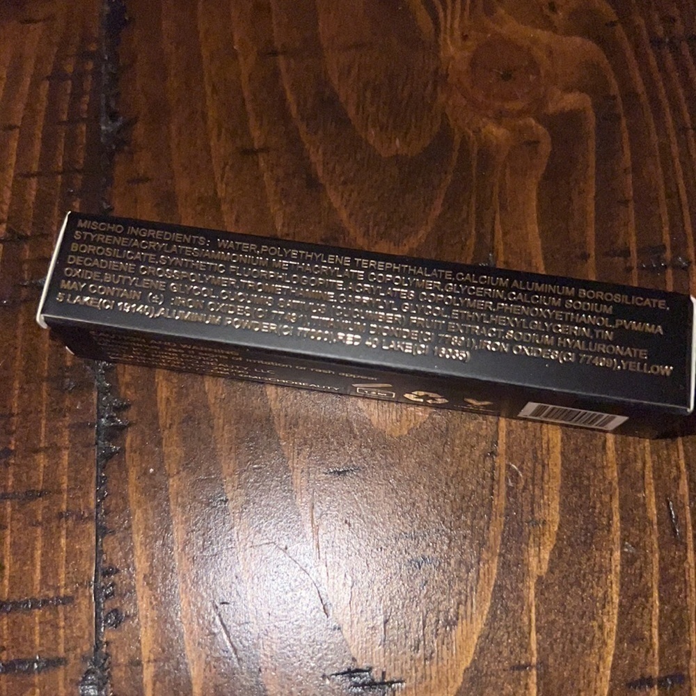 NWT - MISCHO BEAUTY Liquid Eyshadow - Picture 3 of 3